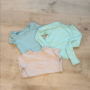 Set of Three Long Sleeve and Short Sleeve Athleta Girl Tops